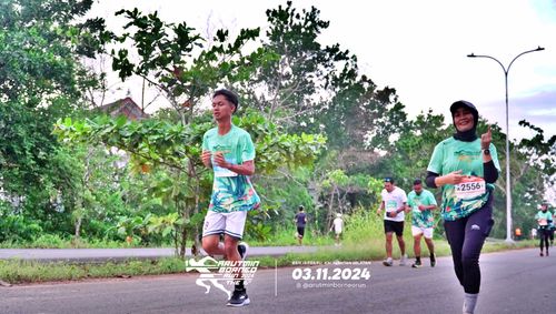 Race photo from Arutmin Borneo Run 2024