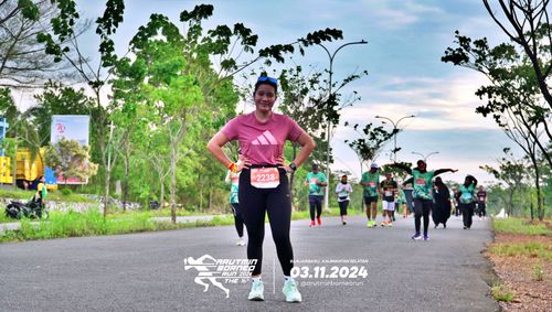 Race photo from Arutmin Borneo Run 2024