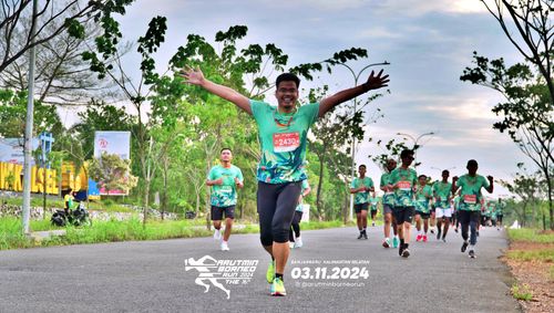 Race photo from Arutmin Borneo Run 2024