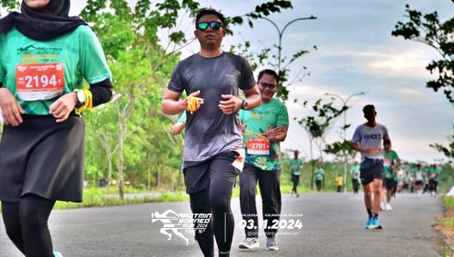 Race photo from Arutmin Borneo Run 2024