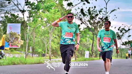Race photo from Arutmin Borneo Run 2024