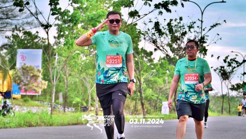 Race photo from Arutmin Borneo Run 2024