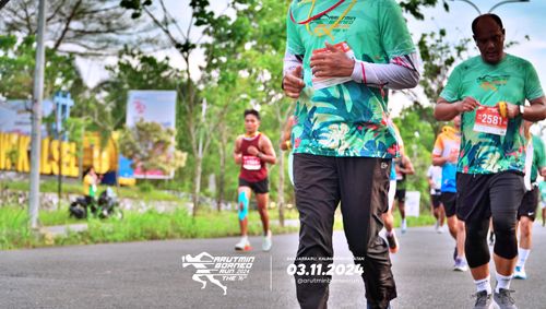Race photo from Arutmin Borneo Run 2024