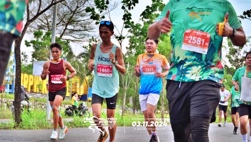 Race photo from Arutmin Borneo Run 2024
