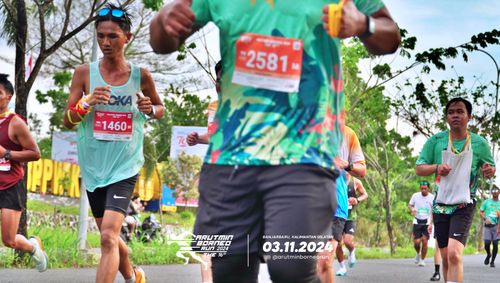 Race photo from Arutmin Borneo Run 2024