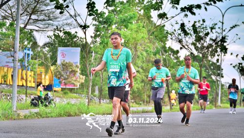 Race photo from Arutmin Borneo Run 2024