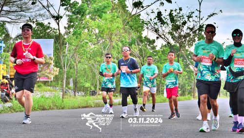 Race photo from Arutmin Borneo Run 2024