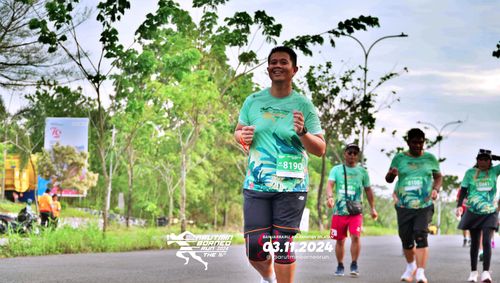 Race photo from Arutmin Borneo Run 2024