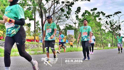 Race photo from Arutmin Borneo Run 2024