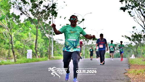 Race photo from Arutmin Borneo Run 2024
