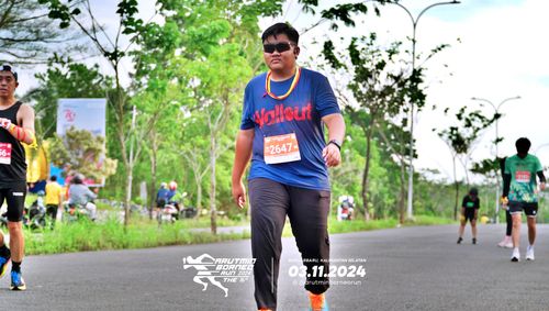 Race photo from Arutmin Borneo Run 2024