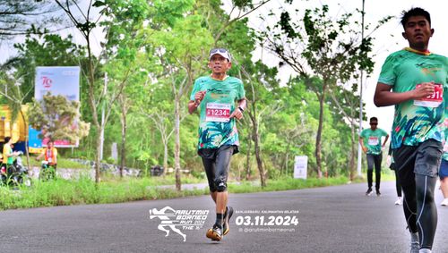 Race photo from Arutmin Borneo Run 2024
