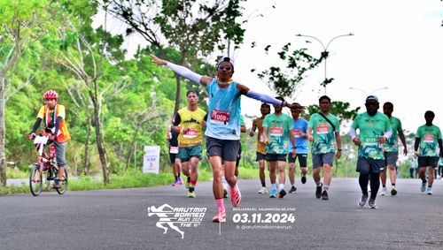 Race photo from Arutmin Borneo Run 2024