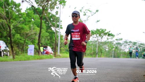 Race photo from Arutmin Borneo Run 2024