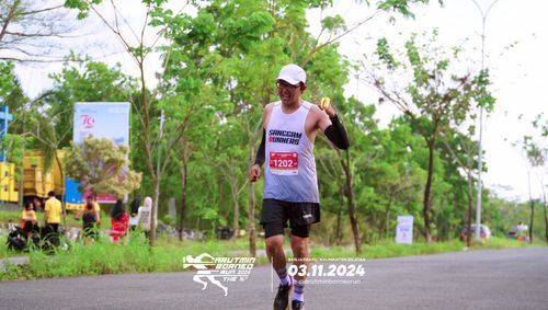 Race photo from Arutmin Borneo Run 2024