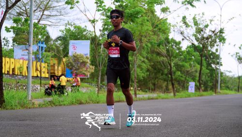Race photo from Arutmin Borneo Run 2024