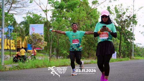 Race photo from Arutmin Borneo Run 2024