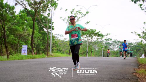 Race photo from Arutmin Borneo Run 2024