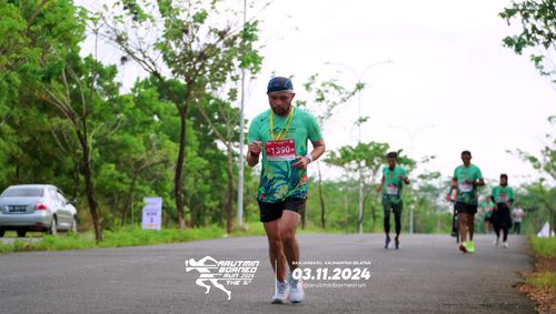 Race photo from Arutmin Borneo Run 2024