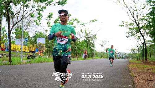 Race photo from Arutmin Borneo Run 2024