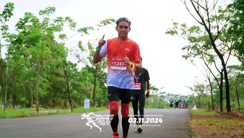 Race photo from Arutmin Borneo Run 2024