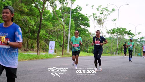Race photo from Arutmin Borneo Run 2024