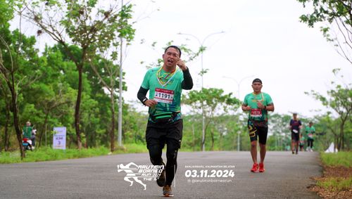 Race photo from Arutmin Borneo Run 2024