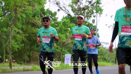 Race photo from Arutmin Borneo Run 2024