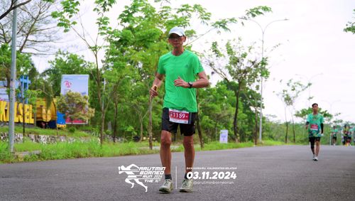Race photo from Arutmin Borneo Run 2024
