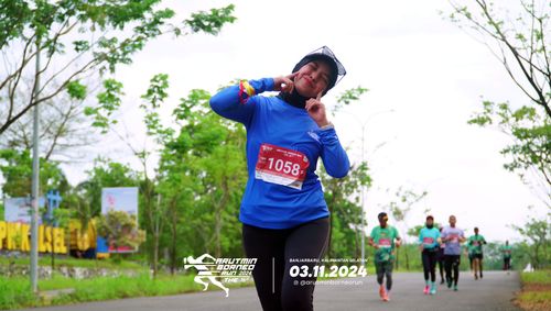 Race photo from Arutmin Borneo Run 2024