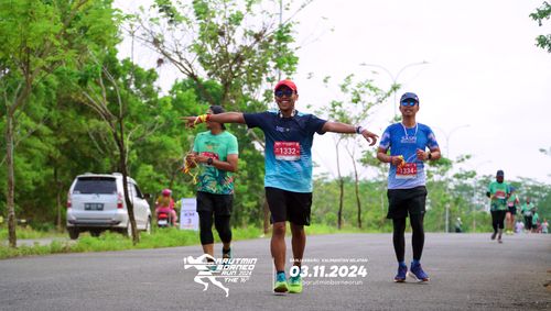 Race photo from Arutmin Borneo Run 2024
