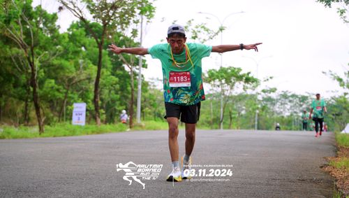Race photo from Arutmin Borneo Run 2024