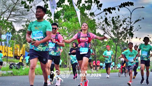 Race photo from Arutmin Borneo Run 2024