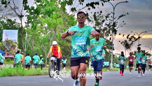 Race photo from Arutmin Borneo Run 2024