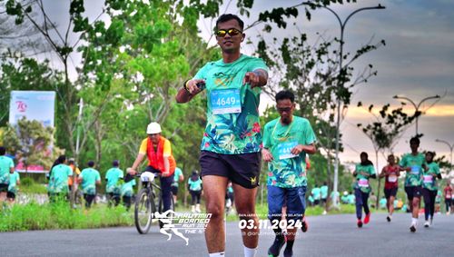 Race photo from Arutmin Borneo Run 2024