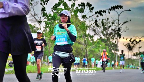 Race photo from Arutmin Borneo Run 2024