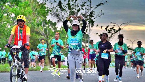 Race photo from Arutmin Borneo Run 2024