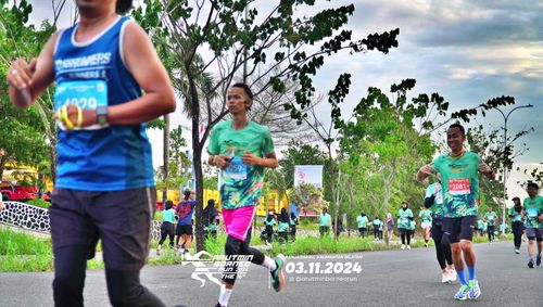 Race photo from Arutmin Borneo Run 2024