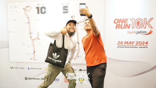 Race photo from ONE RUN 10 K
