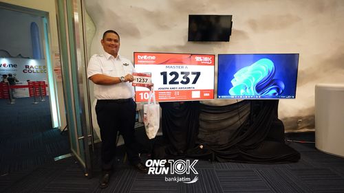 Race photo from ONE RUN 10 K