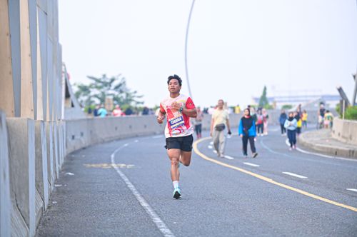 Race photo from NOTARACE 2025