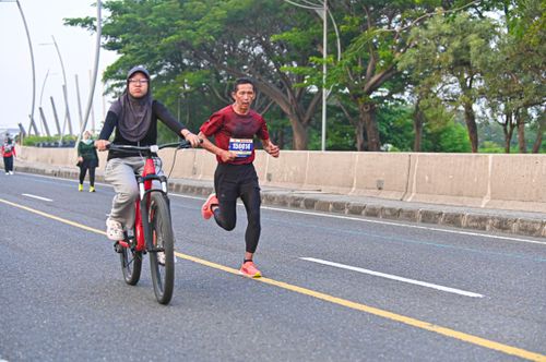 Race photo from NOTARACE 2025