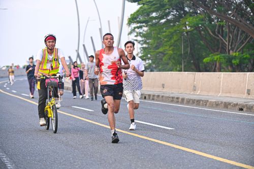 Race photo from NOTARACE 2025