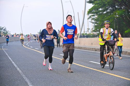 Race photo from NOTARACE 2025