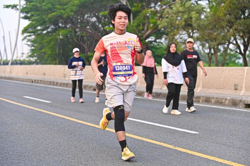 Race photo from NOTARACE 2025