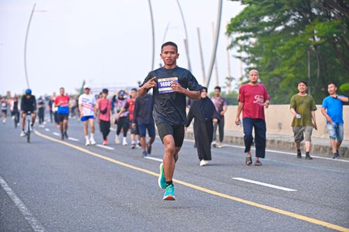 Race photo from NOTARACE 2025