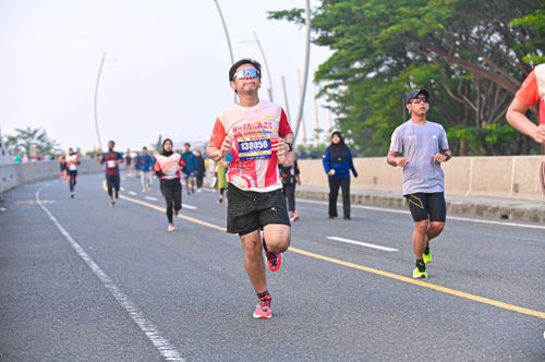 Race photo from NOTARACE 2025