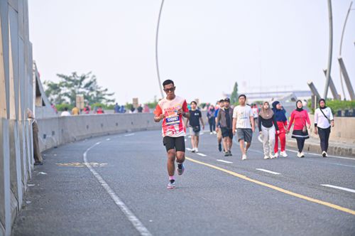 Race photo from NOTARACE 2025
