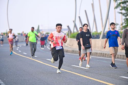Race photo from NOTARACE 2025
