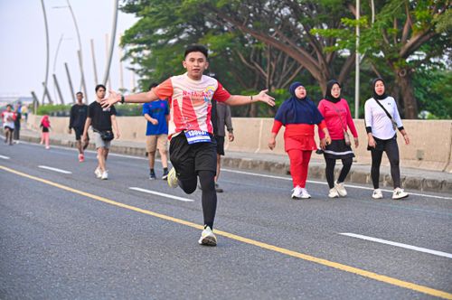 Race photo from NOTARACE 2025